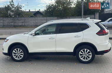 Внедорожник / Кроссовер Nissan Rogue 2019 в 