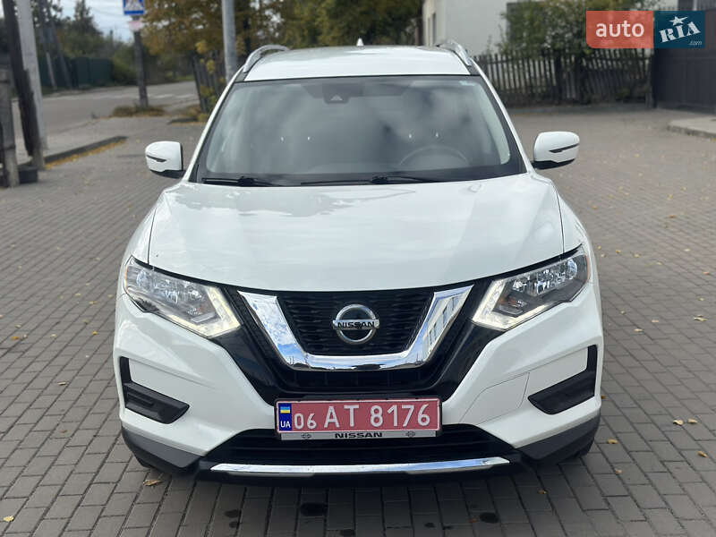 Внедорожник / Кроссовер Nissan Rogue 2019 в Житомире