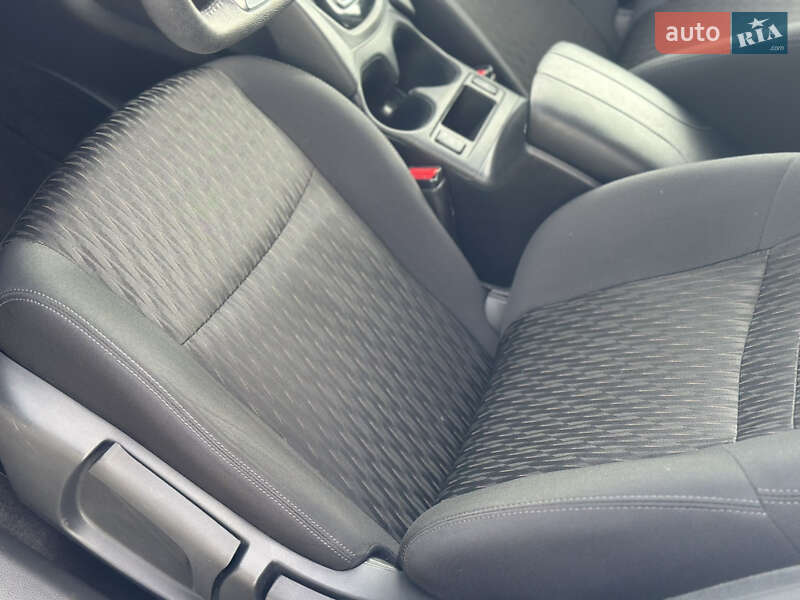 Внедорожник / Кроссовер Nissan Rogue 2019 в Житомире