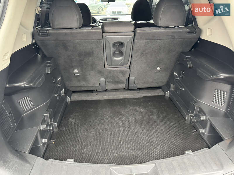 Внедорожник / Кроссовер Nissan Rogue 2015 в Ивано-Франковске фото 12 Внедорожник / Кроссовер Nissan Rogue 2015 в Ивано-Франковске