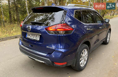 Внедорожник / Кроссовер Nissan Rogue 2017 в 