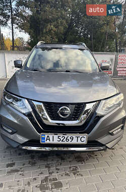 Внедорожник / Кроссовер Nissan Rogue 2017 в 