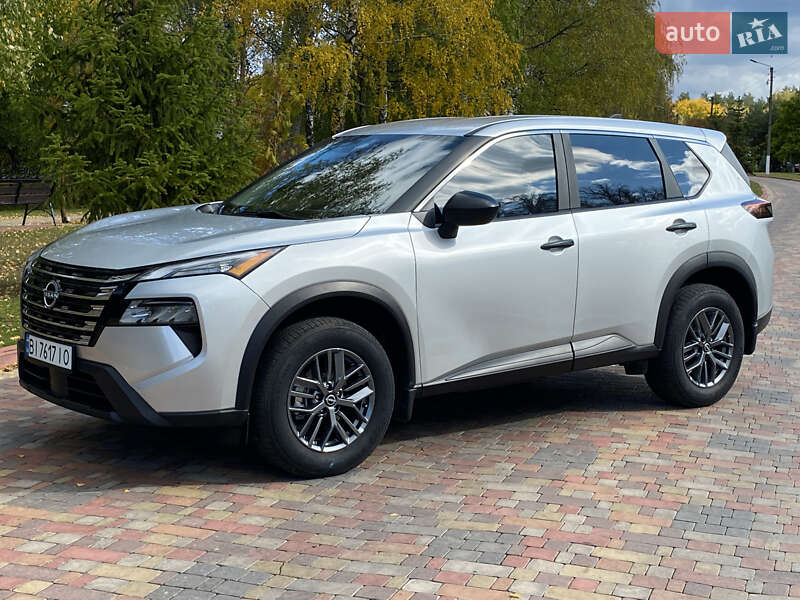 Внедорожник / Кроссовер Nissan Rogue 2024 в Киеве
