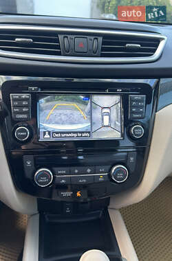 Внедорожник / Кроссовер Nissan Rogue 2014 в 