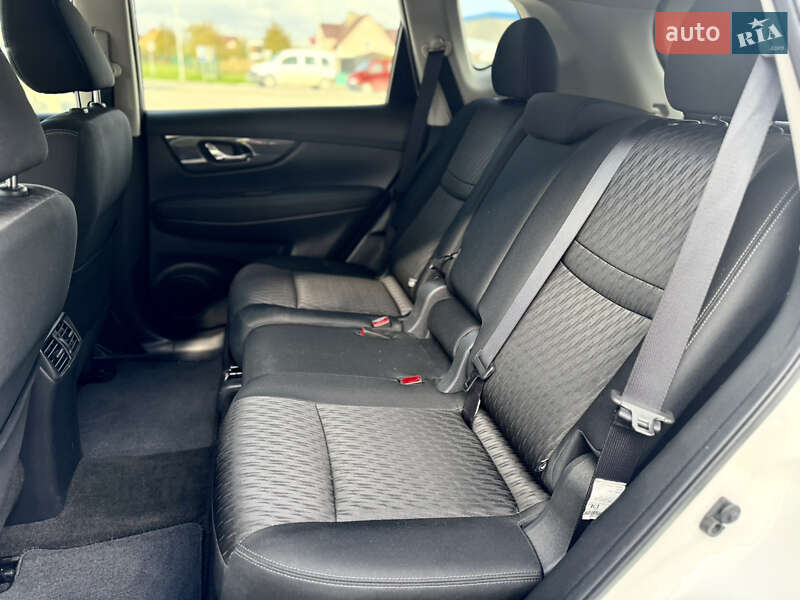 Позашляховик / Кросовер Nissan Rogue 2017 в Кам'янець-Подільському фото 23 Позашляховик / Кросовер Nissan Rogue 2017 в Кам'янець-Подільському