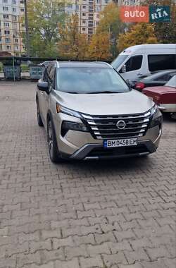 Внедорожник / Кроссовер Nissan Rogue 2024 в 