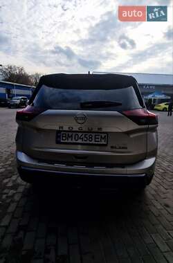 Внедорожник / Кроссовер Nissan Rogue 2024 в 
