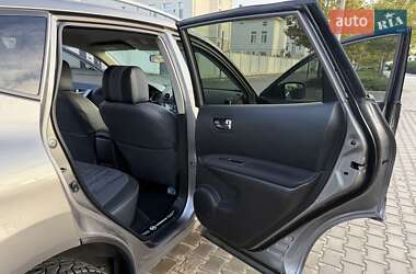 Внедорожник / Кроссовер Nissan Rogue 2015 в 
