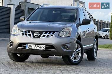 Внедорожник / Кроссовер Nissan Rogue 2015 в 