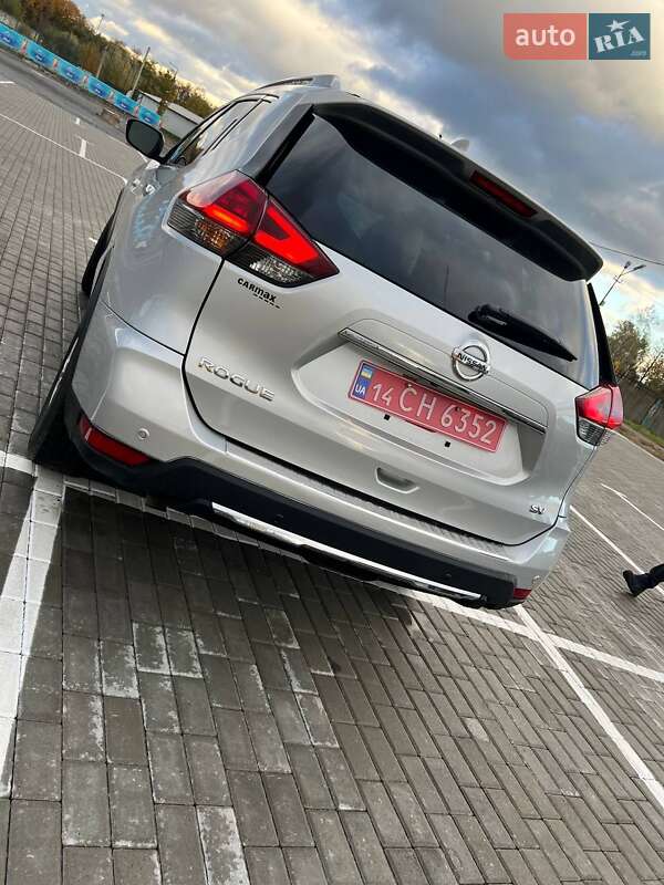 Внедорожник / Кроссовер Nissan Rogue 2019 в Шептицькому