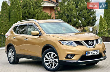 Внедорожник / Кроссовер Nissan Rogue 2014 в 
