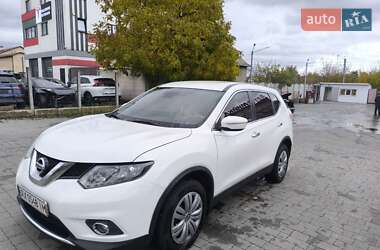 Позашляховик / Кросовер Nissan Rogue 2015 в Івано-Франківську