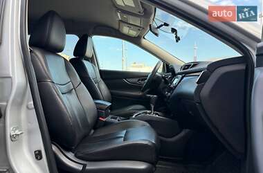 Внедорожник / Кроссовер Nissan Rogue 2015 в 