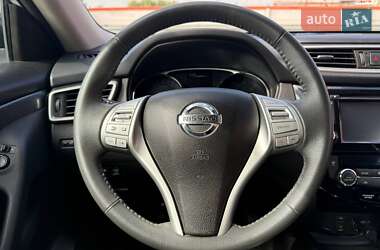 Внедорожник / Кроссовер Nissan Rogue 2015 в 