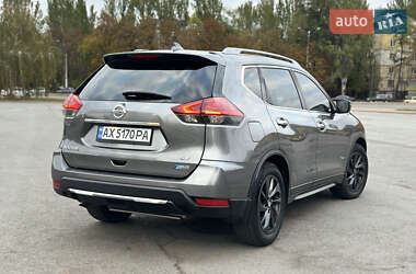 Позашляховик / Кросовер Nissan Rogue 2017 в  фото 7 Позашляховик / Кросовер Nissan Rogue 2017 в