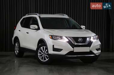 Позашляховик / Кросовер Nissan Rogue 2017 в Києві