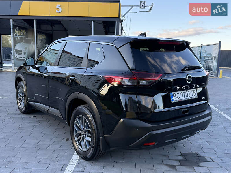 Внедорожник / Кроссовер Nissan Rogue 2021 в Шептицькому