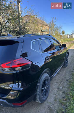 Внедорожник / Кроссовер Nissan Rogue 2016 в 