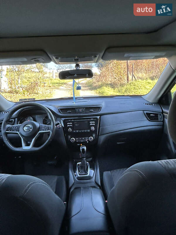 Позашляховик / Кросовер Nissan Rogue 2016 в Добромилі фото 12 Позашляховик / Кросовер Nissan Rogue 2016 в Добромилі