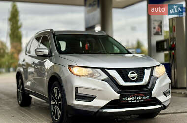 Внедорожник / Кроссовер Nissan Rogue 2016 в Николаеве