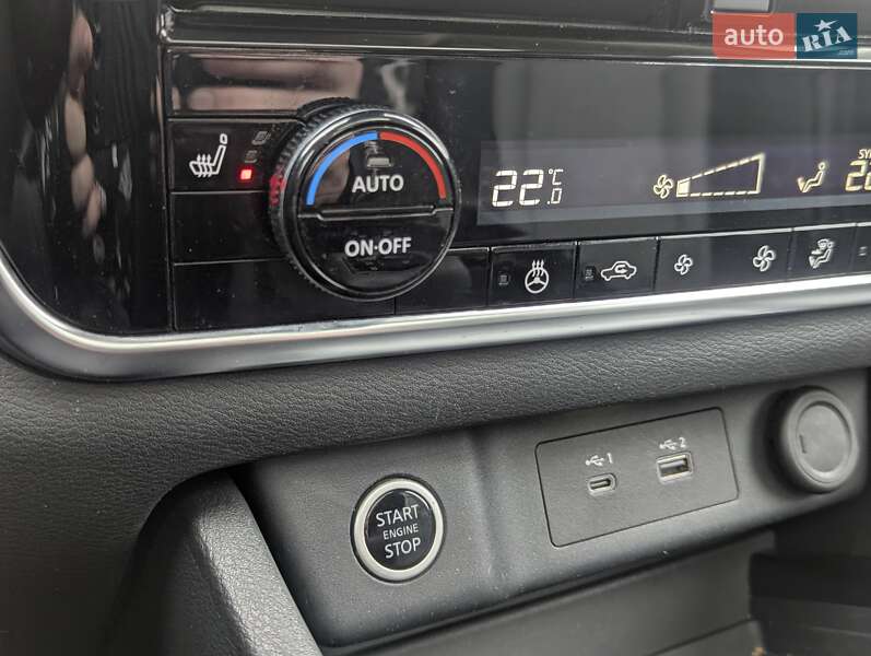 Внедорожник / Кроссовер Nissan Rogue 2022 в Ровно фото 12 Внедорожник / Кроссовер Nissan Rogue 2022 в Ровно