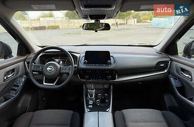 Внедорожник / Кроссовер Nissan Rogue 2022 в 