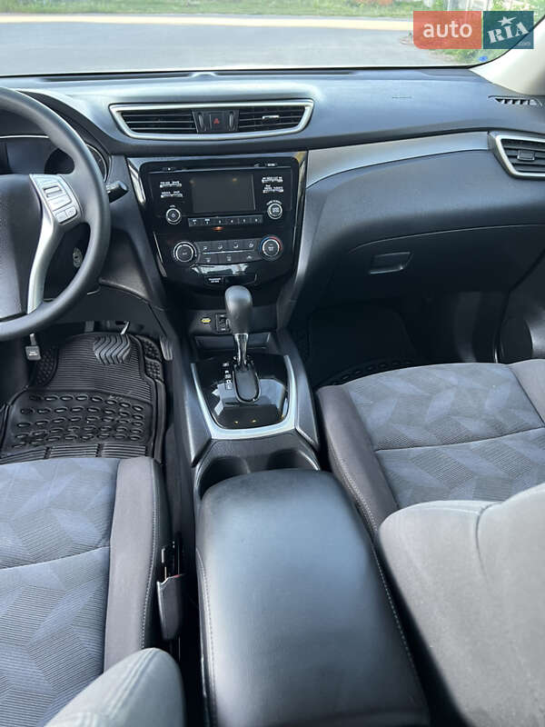Внедорожник / Кроссовер Nissan Rogue 2016 в Мироновке фото 11 Внедорожник / Кроссовер Nissan Rogue 2016 в Мироновке