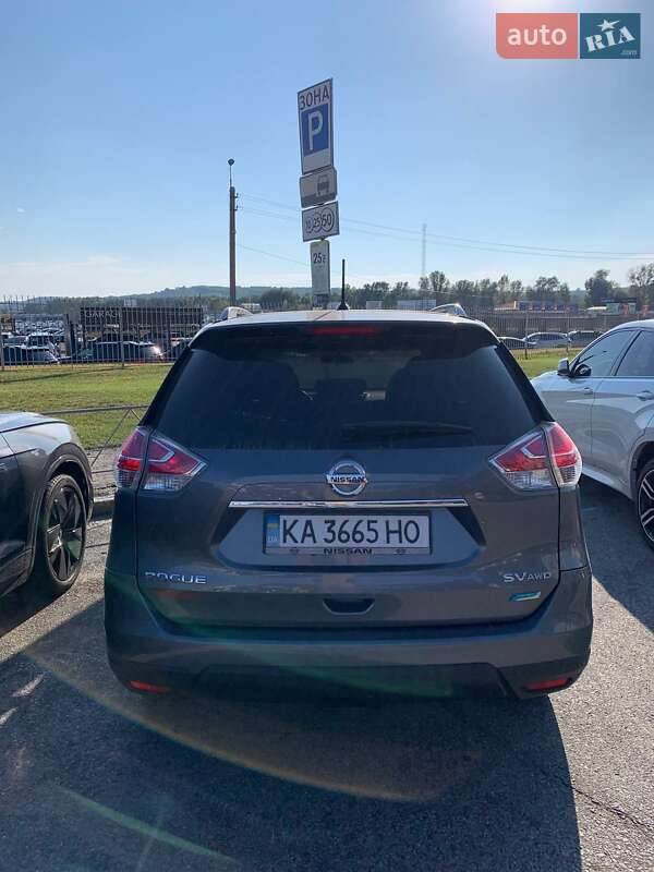 Позашляховик / Кросовер Nissan Rogue 2015 в Києві
