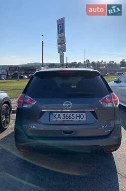 Внедорожник / Кроссовер Nissan Rogue 2015 в 