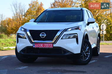 Внедорожник / Кроссовер Nissan Rogue 2021 в 