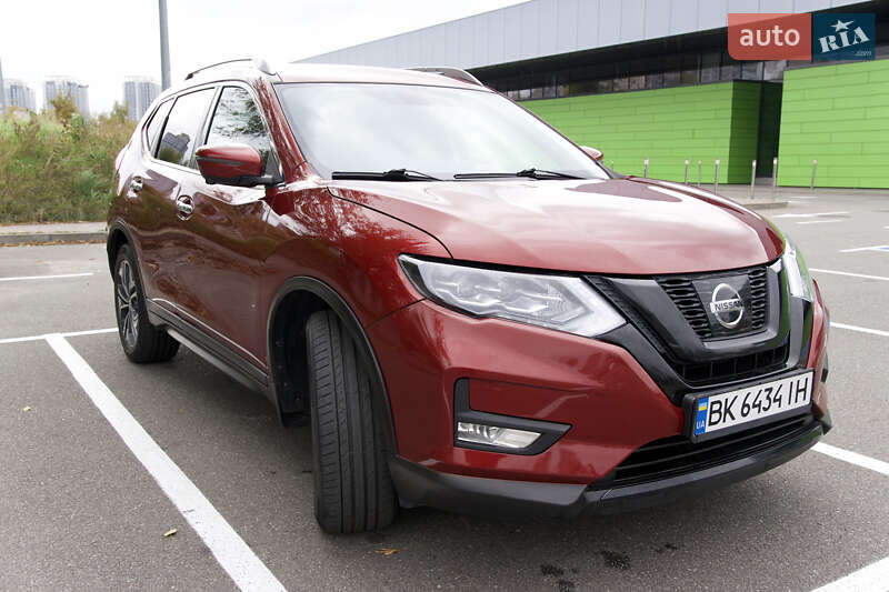 Позашляховик / Кросовер Nissan Rogue 2018 в Києві