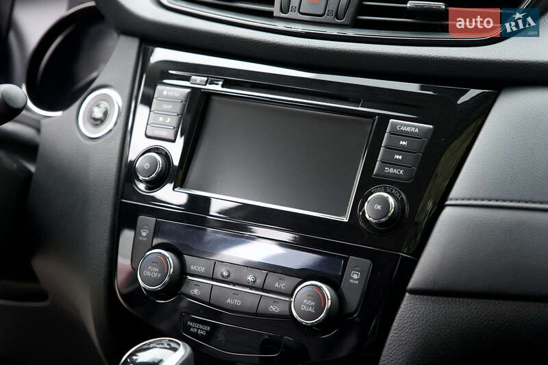 Позашляховик / Кросовер Nissan Rogue 2018 в Києві