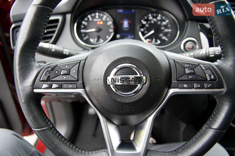 Позашляховик / Кросовер Nissan Rogue 2018 в Києві