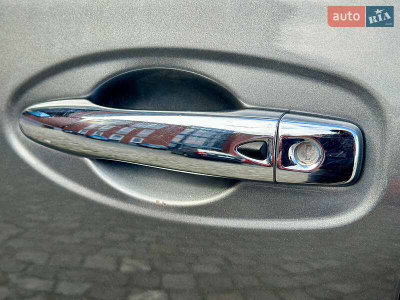 Внедорожник / Кроссовер Nissan Rogue 2017 в Днепре фото 14 Внедорожник / Кроссовер Nissan Rogue 2017 в Днепре