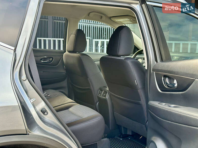 Внедорожник / Кроссовер Nissan Rogue 2017 в Днепре фото 25 Внедорожник / Кроссовер Nissan Rogue 2017 в Днепре