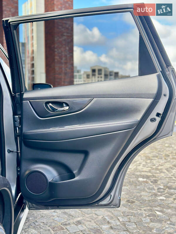 Внедорожник / Кроссовер Nissan Rogue 2017 в Днепре фото 28 Внедорожник / Кроссовер Nissan Rogue 2017 в Днепре