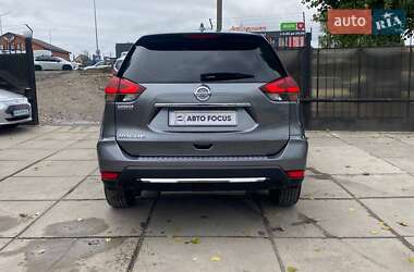 Внедорожник / Кроссовер Nissan Rogue 2018 в 
