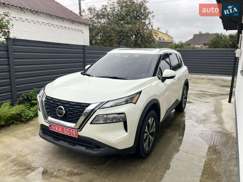 Позашляховик / Кросовер Nissan Rogue 2021 в Білій Церкві