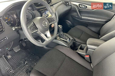 Позашляховик / Кросовер Nissan Rogue 2017 в  фото 10 Позашляховик / Кросовер Nissan Rogue 2017 в
