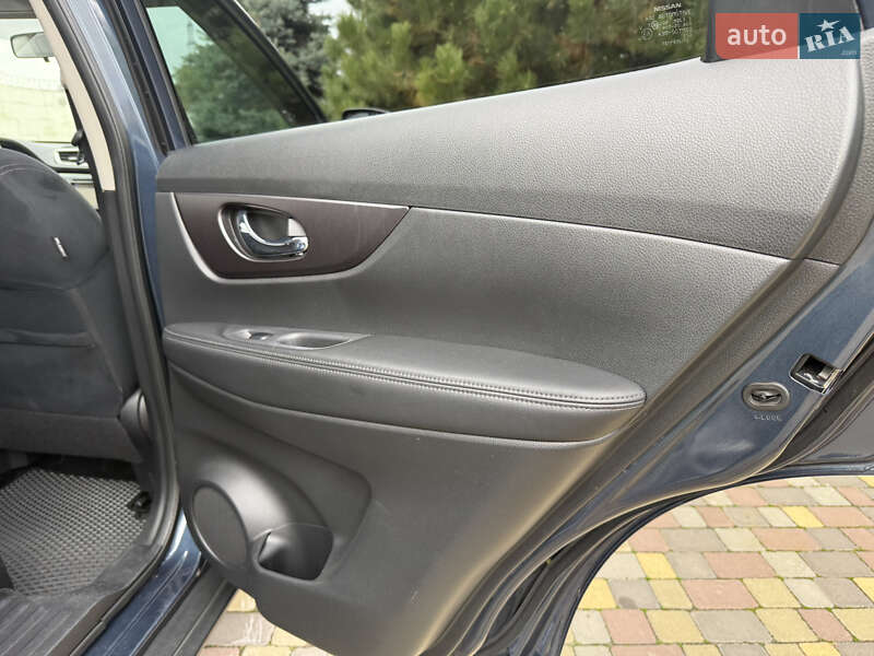 Позашляховик / Кросовер Nissan Rogue 2016 в Дніпрі фото 50 Позашляховик / Кросовер Nissan Rogue 2016 в Дніпрі