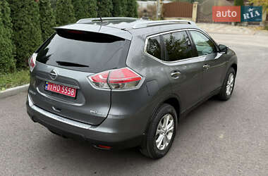 Позашляховик / Кросовер Nissan Rogue 2016 в  фото 12 Позашляховик / Кросовер Nissan Rogue 2016 в