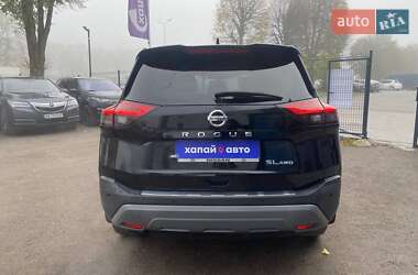 Внедорожник / Кроссовер Nissan Rogue 2021 в 