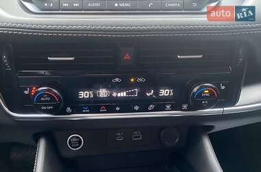 Внедорожник / Кроссовер Nissan Rogue 2021 в 