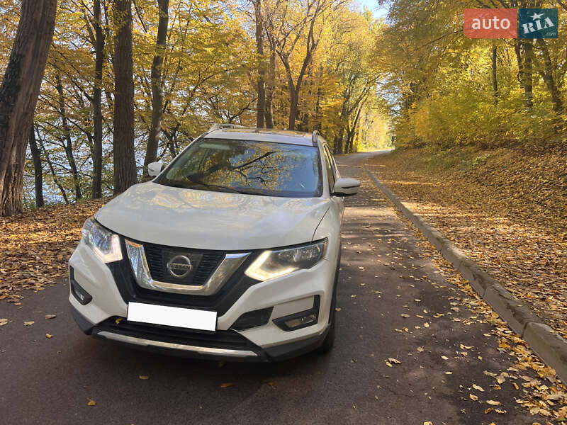 Позашляховик / Кросовер Nissan Rogue 2017 в Тернополі фото 7 Позашляховик / Кросовер Nissan Rogue 2017 в Тернополі