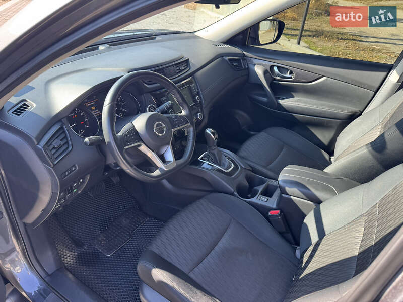 Внедорожник / Кроссовер Nissan Rogue 2018 в Запорожье