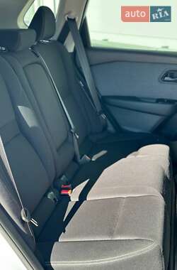 Внедорожник / Кроссовер Nissan Rogue 2023 в 
