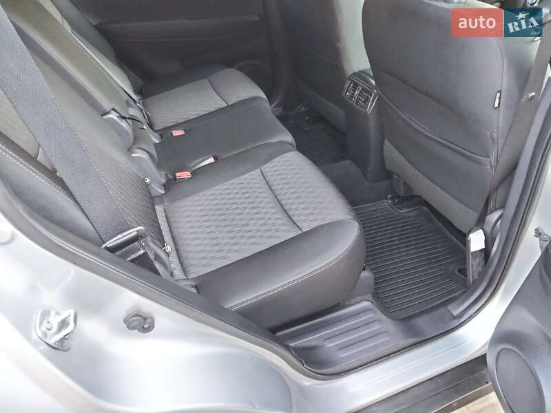 Позашляховик / Кросовер Nissan Rogue 2019 в Тернополі