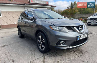 Позашляховик / Кросовер Nissan Rogue 2015 в 