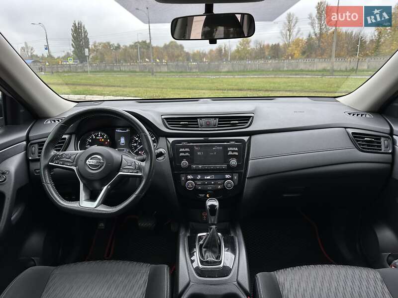 Позашляховик / Кросовер Nissan Rogue 2016 в Києві фото 17 Позашляховик / Кросовер Nissan Rogue 2016 в Києві