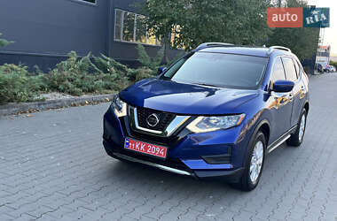 Позашляховик / Кросовер Nissan Rogue 2018 в Києві
